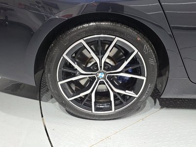 صورة 6 لـ 2023 BMW 5 SERIES