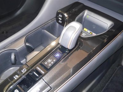 TOYOTA CROWN SPORT - 8