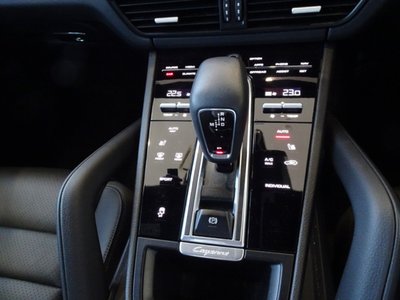 2021 Porsche CAYENNE — миниатюра 16