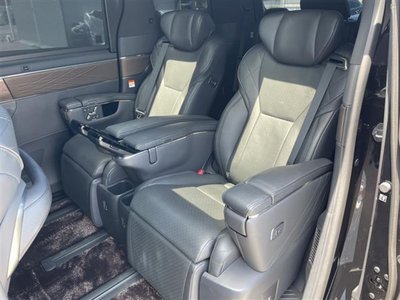 2023 Toyota ALPHARD thumbnail 28