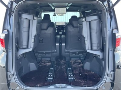 2023 Toyota ALPHARD thumbnail 32