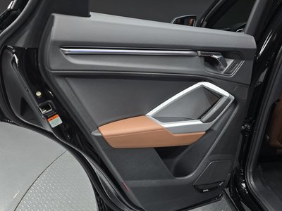صورة مصغرة 15 لـ 2025 AUDI Q3