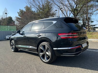 GENESIS GV80 - 3