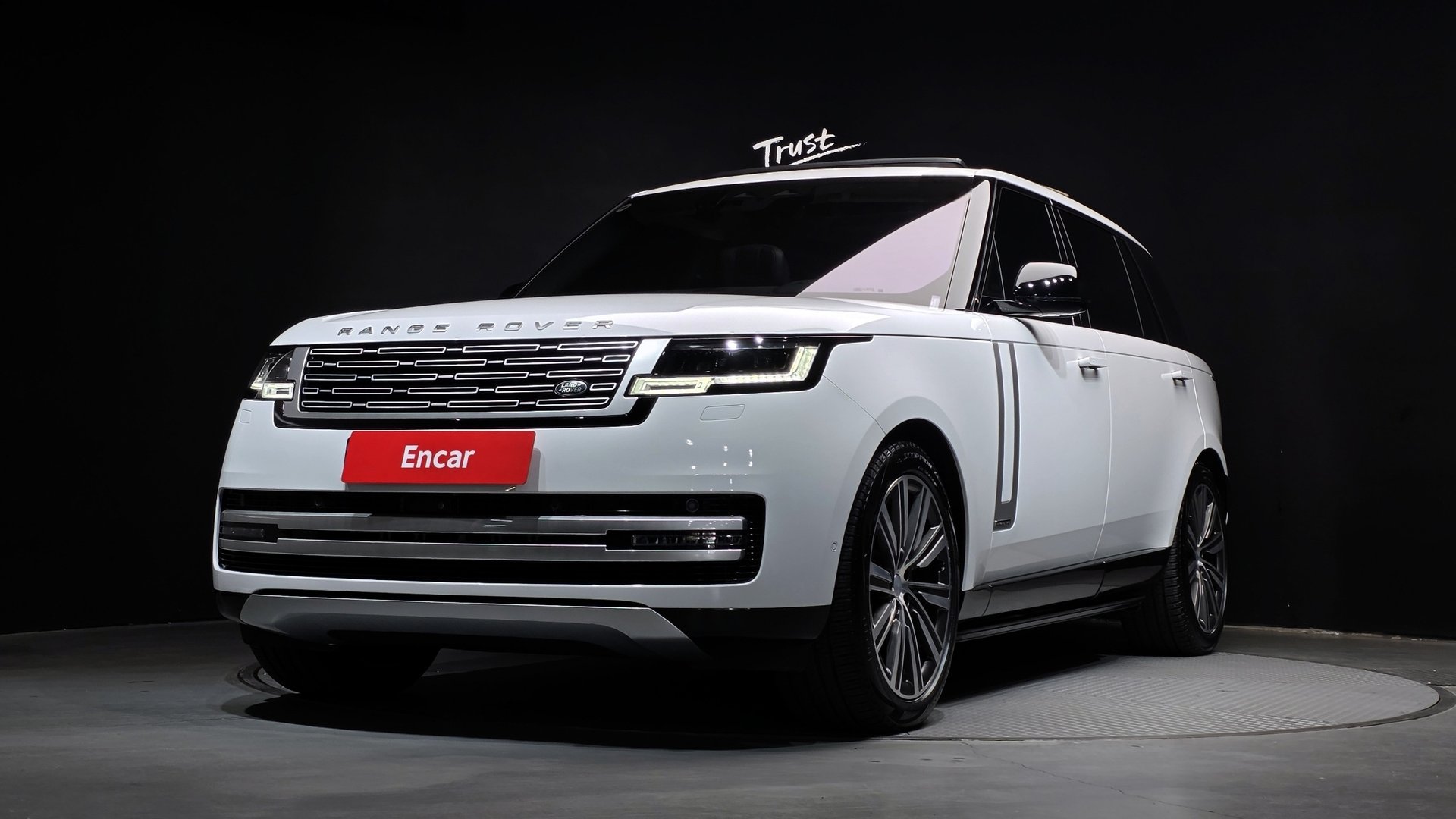 LAND ROVER RANGE ROVER - View 1