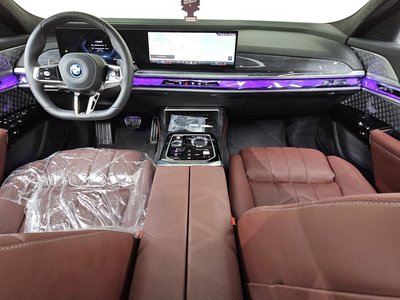 BMW 7 SERIES - 4
