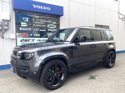 LAND ROVER DEFENDER - 1