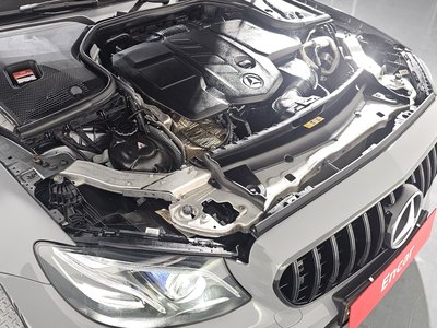 MERCEDES-BENZ E-CLASS - 7