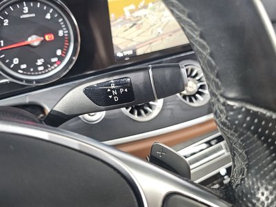 MERCEDES-BENZ E-CLASS - 9