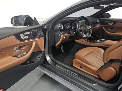 MERCEDES-BENZ E-CLASS - 10