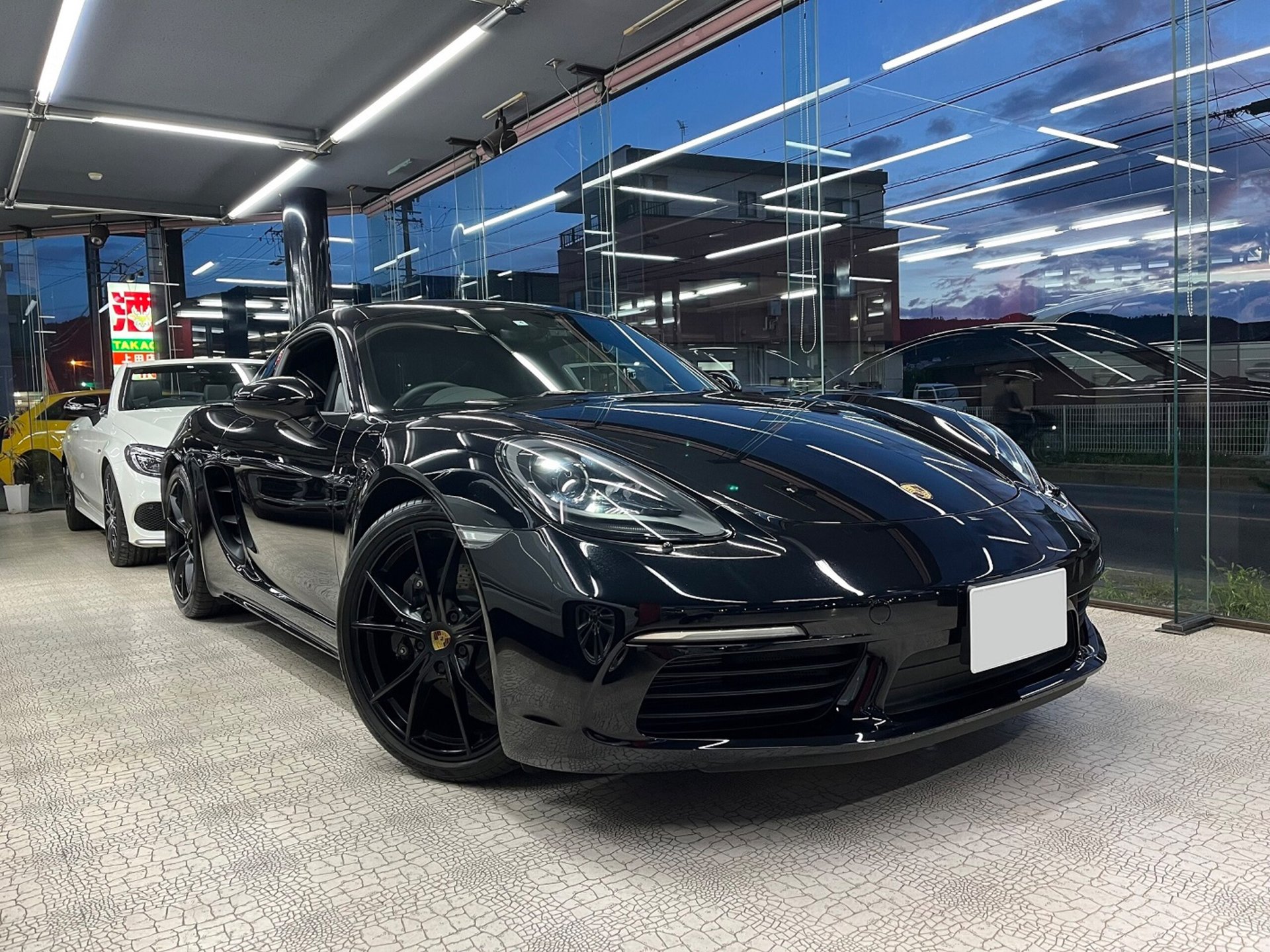 PORSCHE 718 - View 1