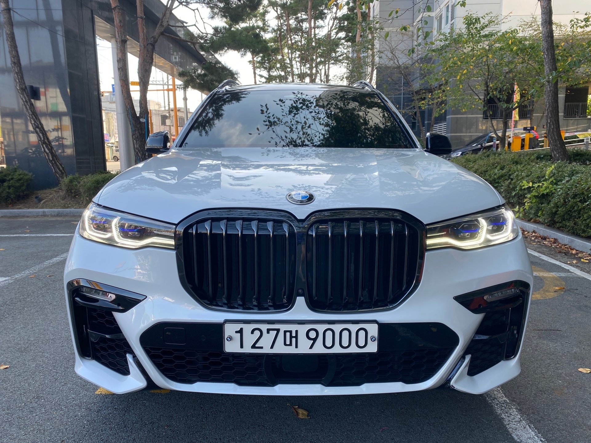 BMW X7 - View 1