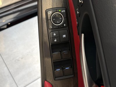 صورة مصغرة 85 لـ 2021 Lexus IS