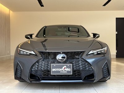 LEXUS IS - 10