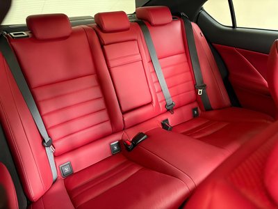 صورة مصغرة 34 لـ 2021 Lexus IS