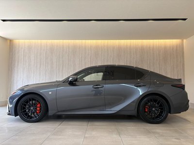صورة مصغرة 21 لـ 2021 Lexus IS