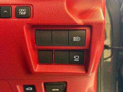 صورة مصغرة 37 لـ 2021 Lexus IS