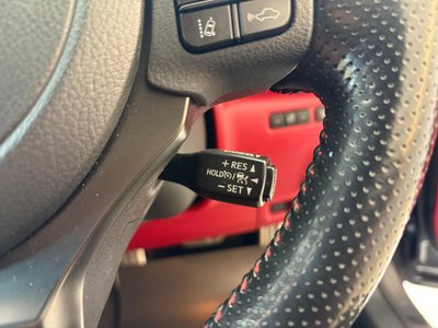 صورة مصغرة 35 لـ 2021 Lexus IS