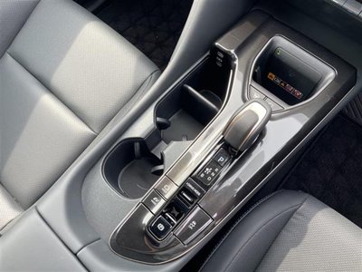 TOYOTA CROWN SPORT - 9