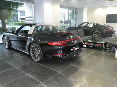 صورة مصغرة 18 لـ 2017 Porsche 911