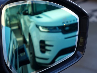 2025 LAND Rover RANGE ROVER VELAR — миниатюра 26