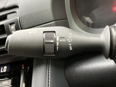 صورة مصغرة 17 لـ 2024 Lexus IS