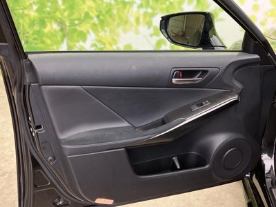 صورة مصغرة 19 لـ 2024 Lexus IS