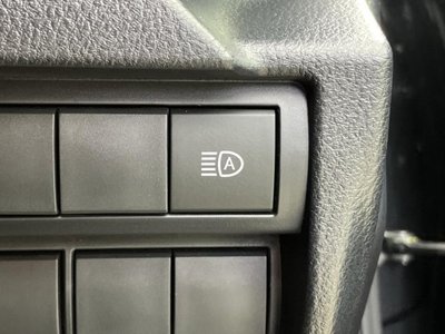 صورة مصغرة 37 لـ 2024 Lexus IS