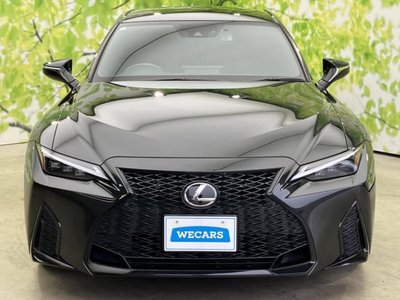 صورة مصغرة 43 لـ 2024 Lexus IS