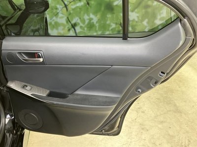 صورة مصغرة 21 لـ 2024 Lexus IS