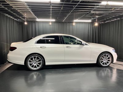 MERCEDES-BENZ E-CLASS - 3