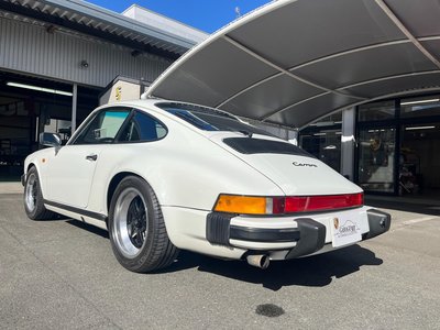 PORSCHE 911 - 4