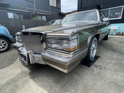 CADILLAC BROUGHAM - 4