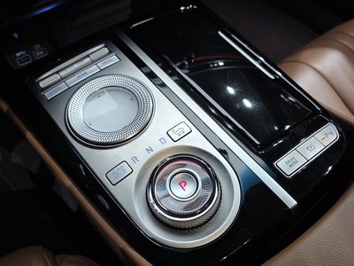 GENESIS G80 (RG3) - 9