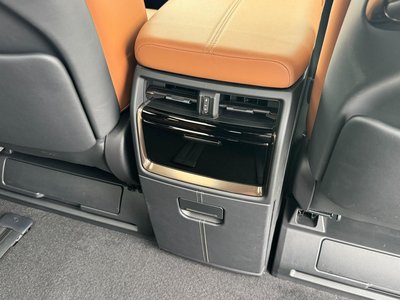 2024 Toyota VELLFIRE thumbnail 70