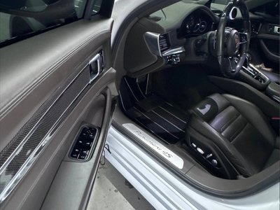 PORSCHE PANAMERA - 5