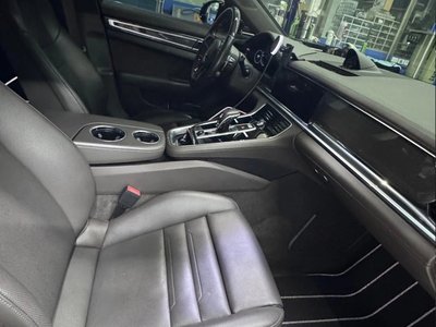 PORSCHE PANAMERA - 8