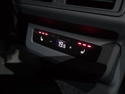 صورة مصغرة 33 لـ 2025 AUDI Q5
