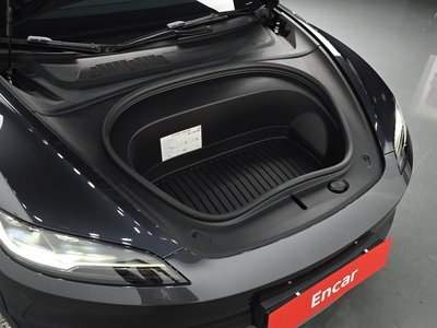 صورة 7 لـ 2025 Tesla MODEL 3