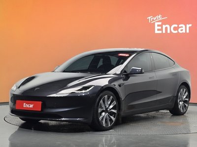 صورة 1 لـ 2025 Tesla MODEL 3