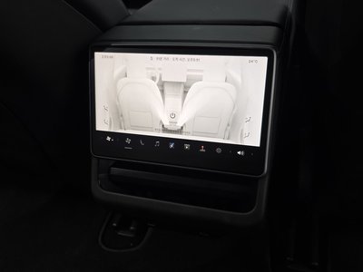 2025 Tesla MODEL 3 thumbnail 35