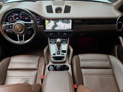PORSCHE CAYENNE - 5