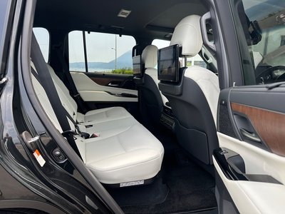 2026 Lexus LX — миниатюра 18