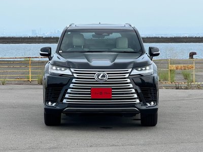 2026 Lexus LX — миниатюра 11