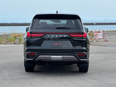 2026 Lexus LX — миниатюра 12