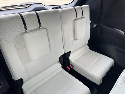 2026 Lexus LX — миниатюра 34