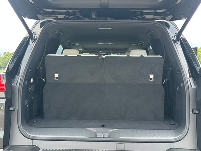 2026 Lexus LX — миниатюра 35