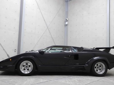LAMBORGHINI COUNTACH - 8