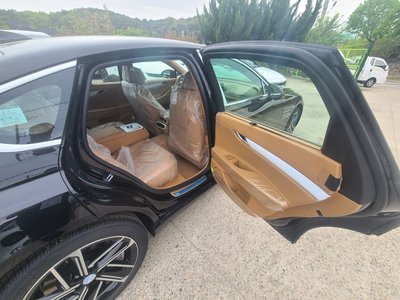GENESIS G80 (RG3) - 10