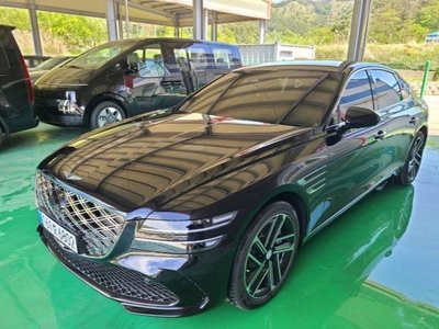 GENESIS G80 (RG3) - 2