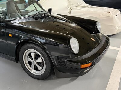 PORSCHE 911 - 8